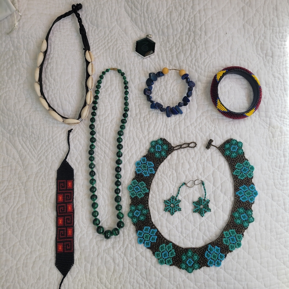 Jewelry Lot Malachite Lapis Beads